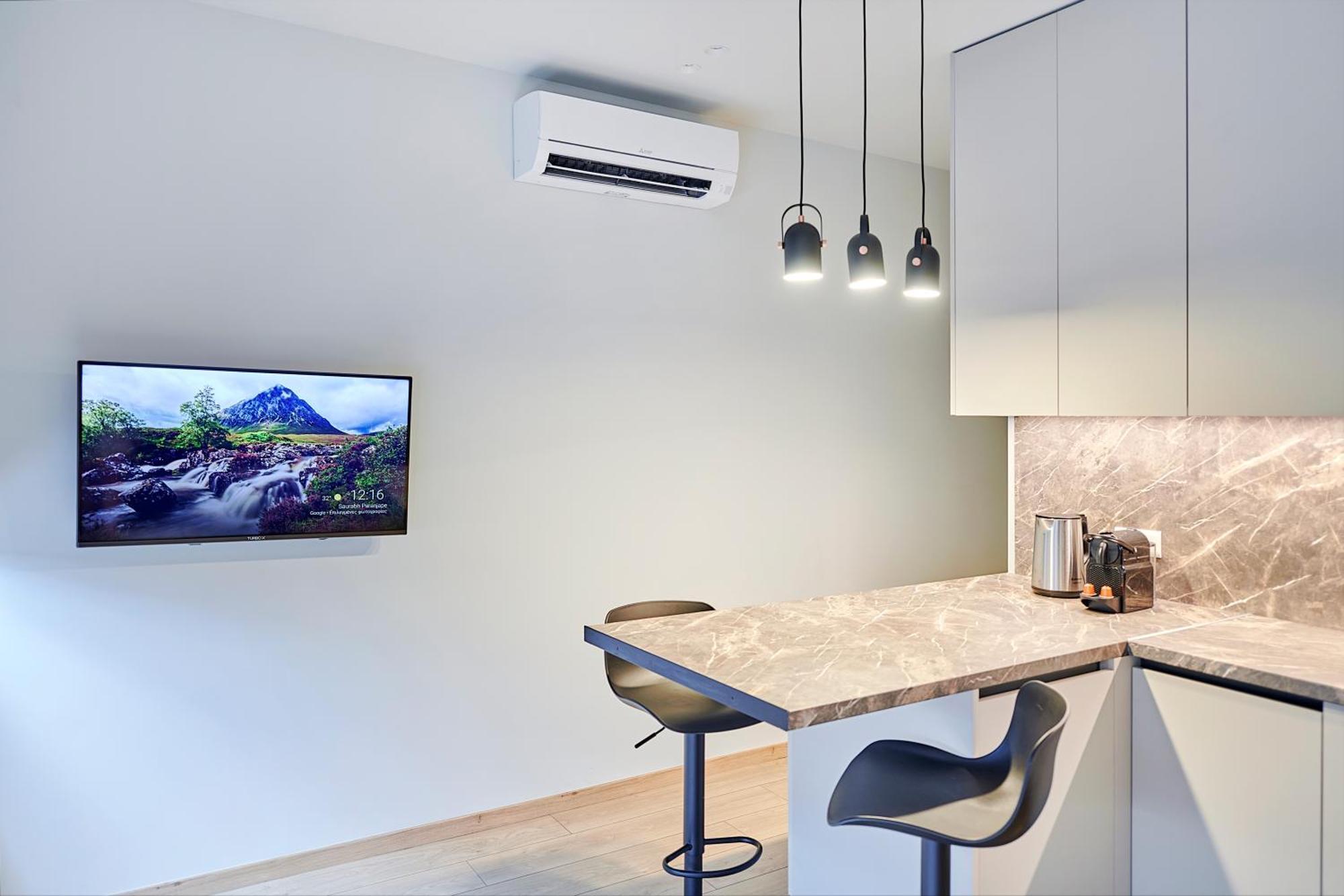 City-Center Apartment In Vibrant Monastiraki, أثينا المظهر الخارجي الصورة
